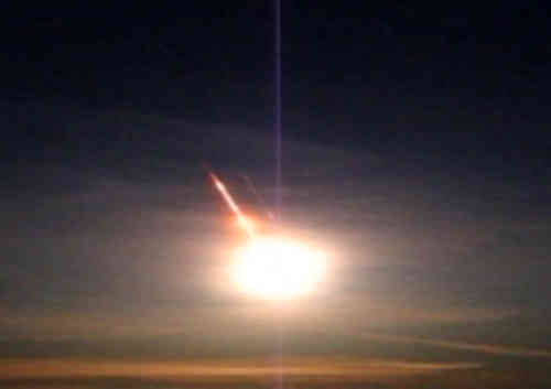 Meteor Lights Up the Skies In Canada