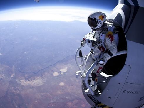 Video Of The Week - Felix Baumgartner's First Test Dive From Space Is A Success!